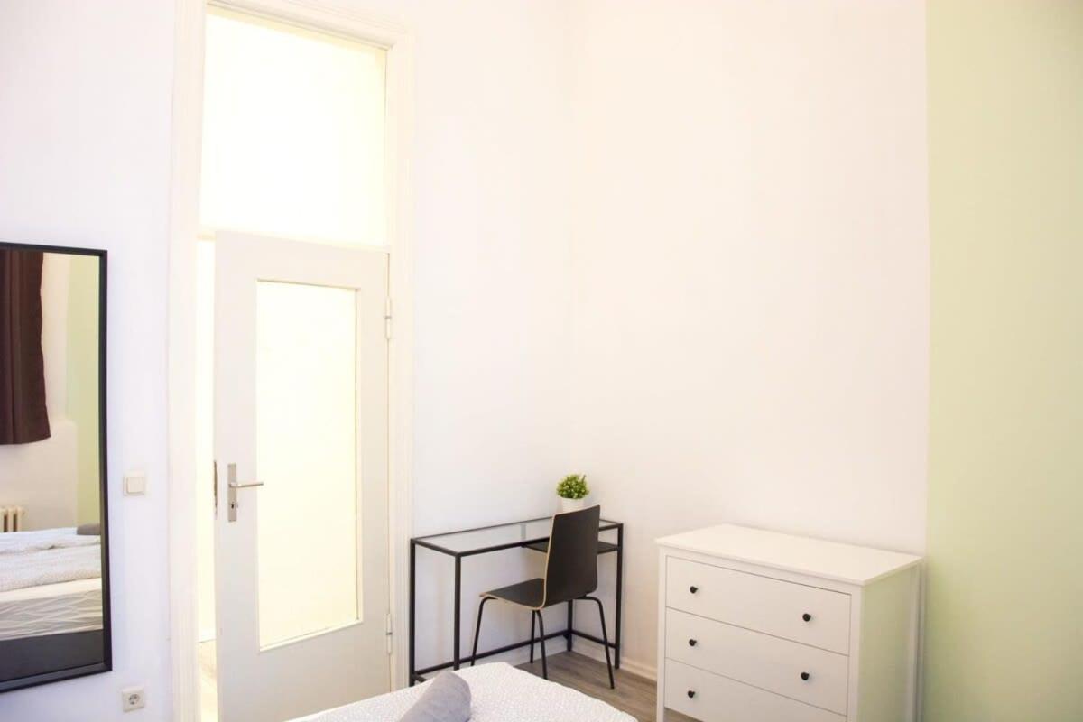 Family Apartment Moabit Берлін Екстер'єр фото
